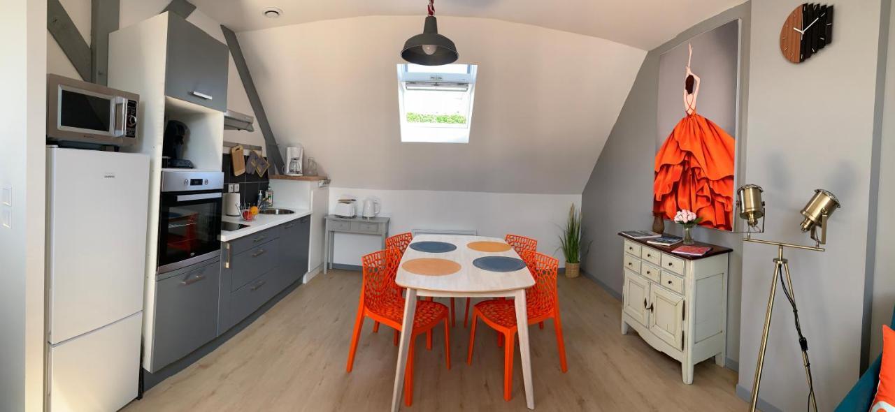 Superlogis - Sous Les Toits - T2- 3Etoiles - Blois-Hypercentre 1 Chambre 4 Personnes Eksteriør billede